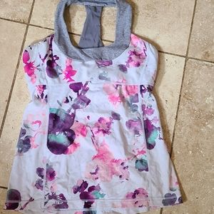 Lululemon top